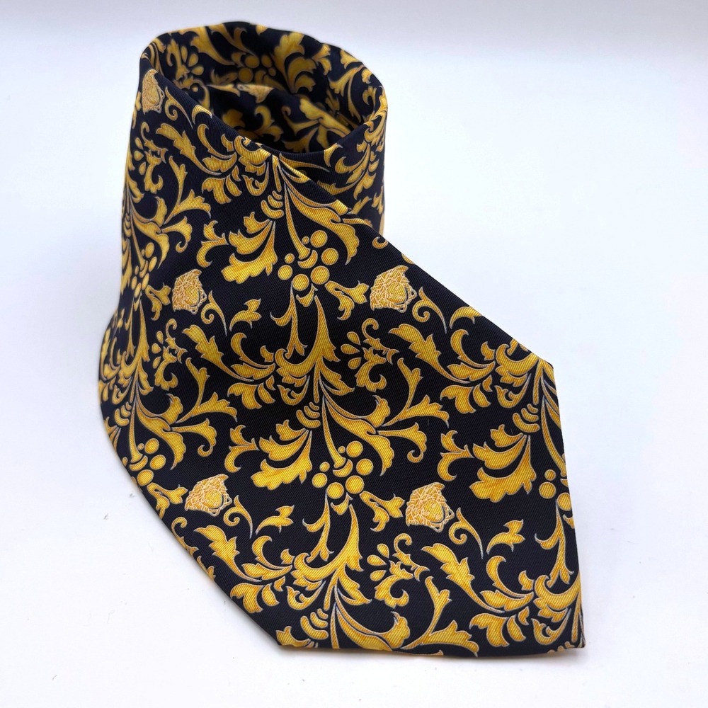 Vtg Gianni Versace Silk Tie Black Gold Baroque Medusa 90s Barocco 3.75 Wide